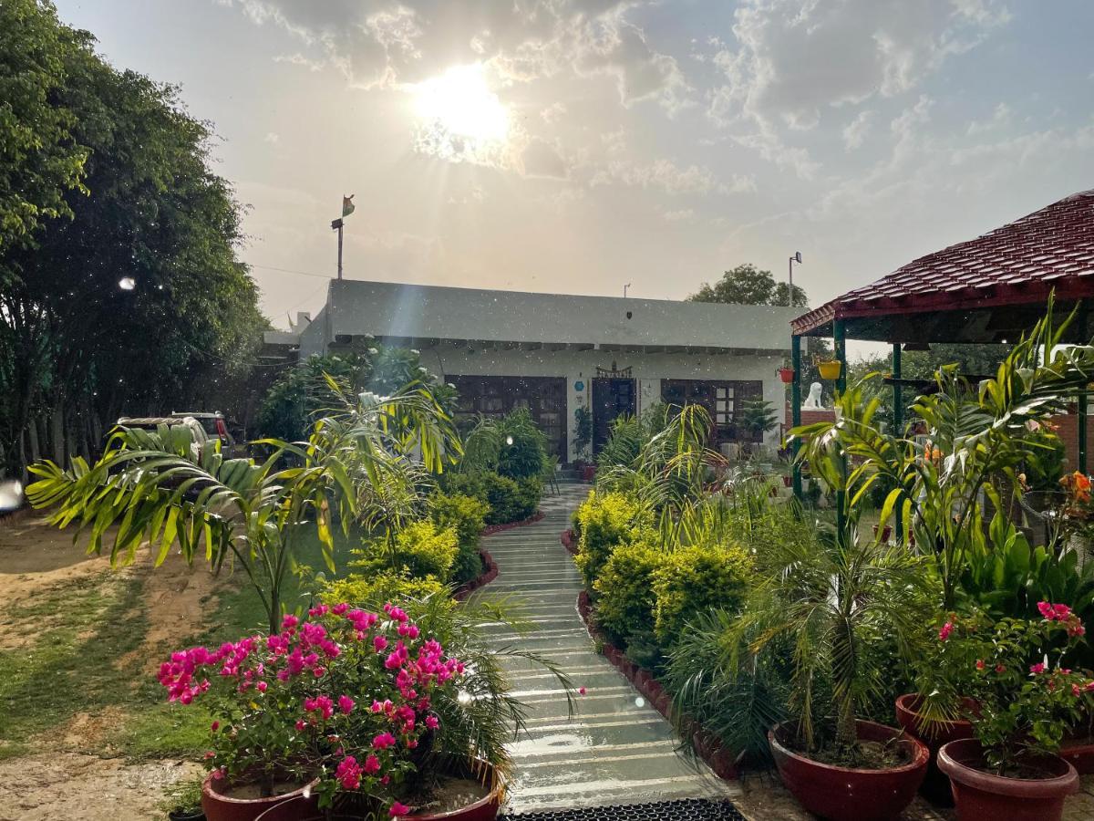 The Singh Farm Cosy Private Pool Farm Villa Gurgaon Exterior photo