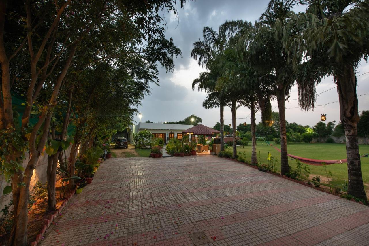 The Singh Farm Cosy Private Pool Farm Villa Gurgaon Exterior photo